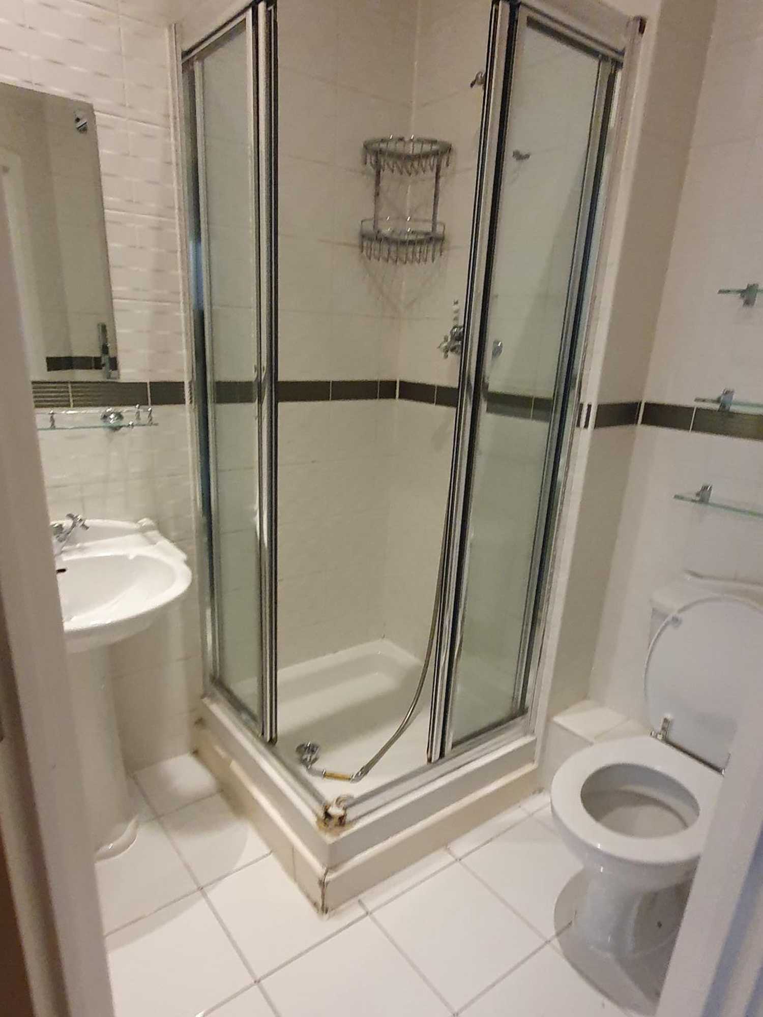 building contractors london